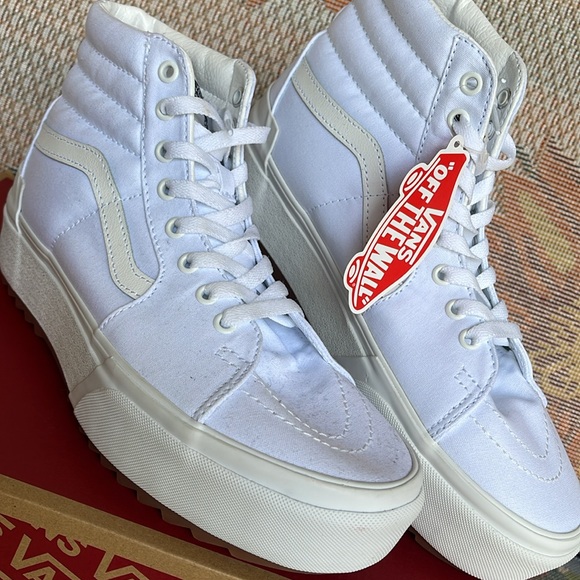 Vans Men’s Sk8-Hi Stacked (Canvas) True White
VN0A4BTWL5R Platforms Sneakers - Picture 11 of 16